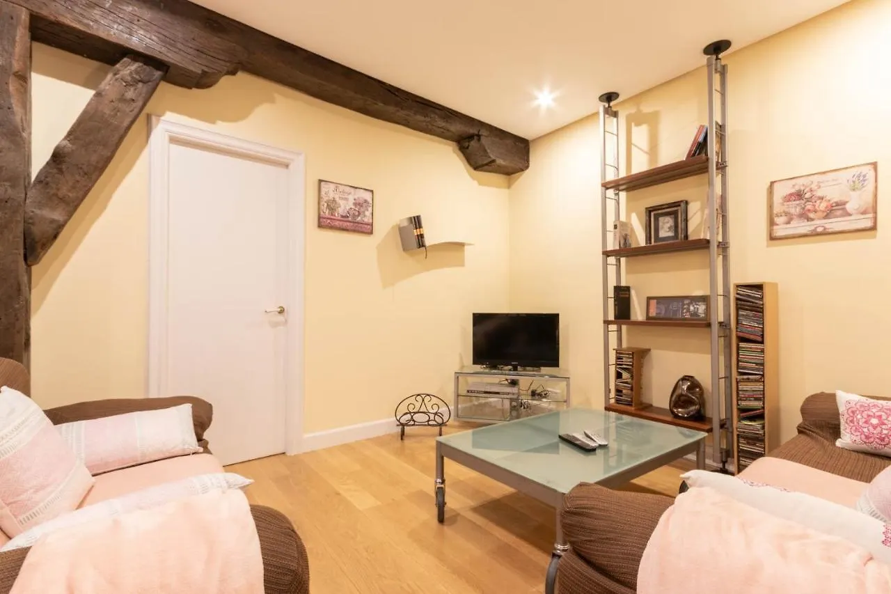 Apartamento turistíco Casco viejo tradición pinchos y gastronomía Bilbao España